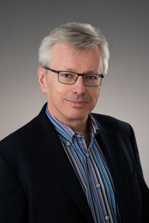 Jordan Furlong Headshot Jordan Furlong<br />
writes to bring about change for the better in the legal world, inspiring lawyers to demand more from their profession and showing them how to achieve it.<br />